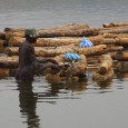 Durante su viaje a Uganda, nuestro fotógrafo Pablo S. Torras visitó las minas de sal del lago Katwe, y nos cuenta las duras condiciones en las que trabajan los hombres […]